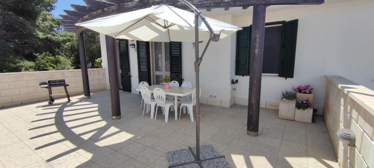 Casa Vacanze Il Sorriso Di Emi Torre Suda Exterior foto